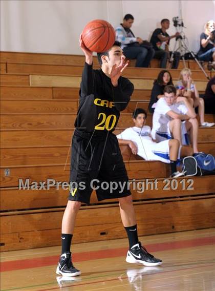 Thumbnail 2 in Vista del Lago vs. Capistrano Valley (MaxPreps Holiday Classic) photogallery.