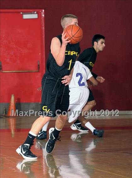 Thumbnail 2 in Vista del Lago vs. Capistrano Valley (MaxPreps Holiday Classic) photogallery.