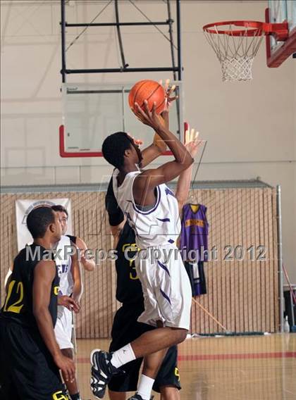 Thumbnail 1 in Vista del Lago vs. Capistrano Valley (MaxPreps Holiday Classic) photogallery.