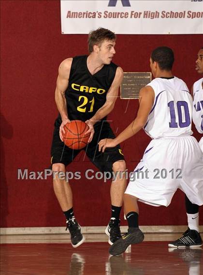 Thumbnail 3 in Vista del Lago vs. Capistrano Valley (MaxPreps Holiday Classic) photogallery.