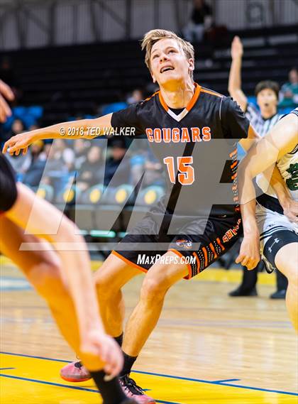 Thumbnail 2 in Half Moon Bay vs. Alisal (Aptos / S.C. Warriors NorCal Invitational) photogallery.
