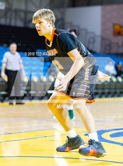 Thumbnail 2 in Half Moon Bay vs. Alisal (Aptos / S.C. Warriors NorCal Invitational) photogallery.