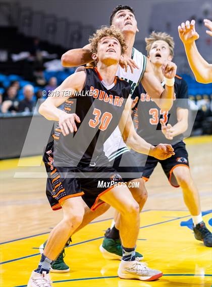 Thumbnail 2 in Half Moon Bay vs. Alisal (Aptos / S.C. Warriors NorCal Invitational) photogallery.