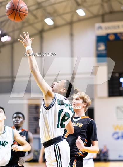 Thumbnail 1 in Half Moon Bay vs. Alisal (Aptos / S.C. Warriors NorCal Invitational) photogallery.