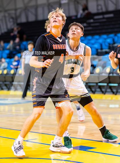 Thumbnail 1 in Half Moon Bay vs. Alisal (Aptos / S.C. Warriors NorCal Invitational) photogallery.