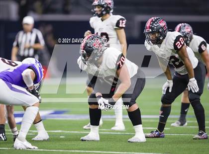Thumbnail 3 in West vs. Mount Vernon (UIL Class 3A Division I Regional Final) photogallery.