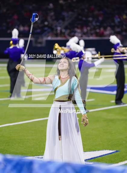 Thumbnail 2 in West vs. Mount Vernon (UIL Class 3A Division I Regional Final) photogallery.