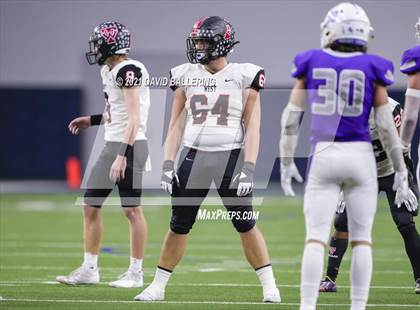 Thumbnail 1 in West vs. Mount Vernon (UIL Class 3A Division I Regional Final) photogallery.