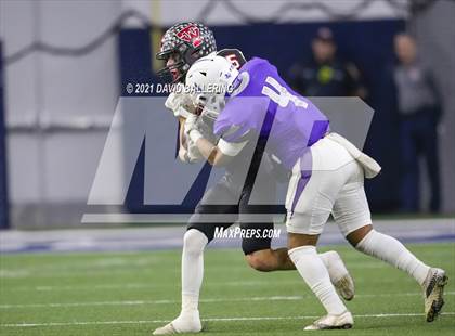 Thumbnail 1 in West vs. Mount Vernon (UIL Class 3A Division I Regional Final) photogallery.