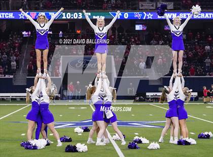 Thumbnail 2 in West vs. Mount Vernon (UIL Class 3A Division I Regional Final) photogallery.