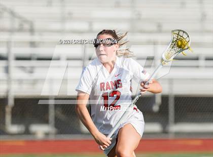 Thumbnail 3 in Greenwich @ New Canaan (FCIAC Semi finals) photogallery.