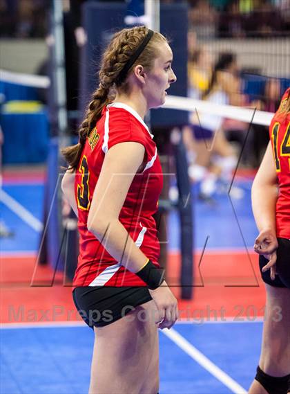Thumbnail 3 in Roosevelt vs. Coronado (CHSAA 4A Pool 1) photogallery.