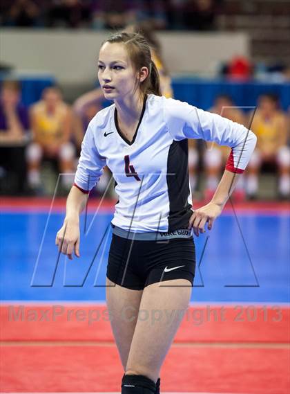Thumbnail 1 in Roosevelt vs. Coronado (CHSAA 4A Pool 1) photogallery.