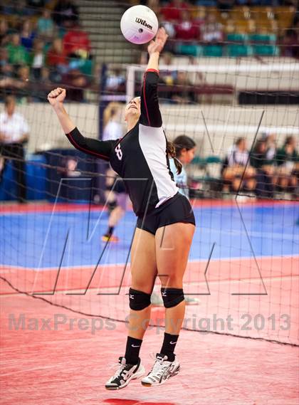 Thumbnail 1 in Roosevelt vs. Coronado (CHSAA 4A Pool 1) photogallery.