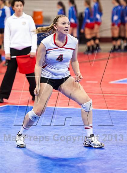 Thumbnail 2 in Roosevelt vs. Coronado (CHSAA 4A Pool 1) photogallery.