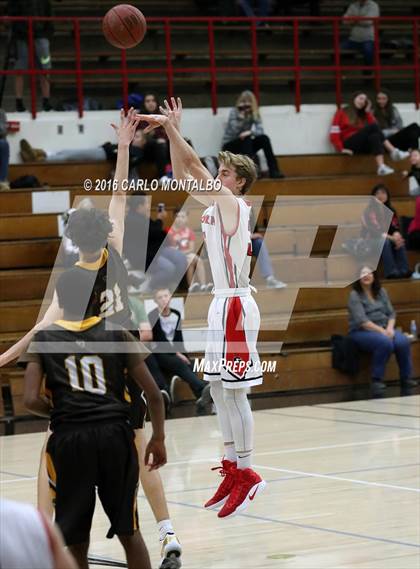 Thumbnail 3 in Don Lugo vs. Glendora photogallery.
