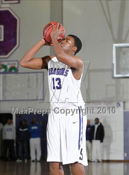 Thumbnail 3 in Edison vs. Sacramento (St. Hope Classic) photogallery.