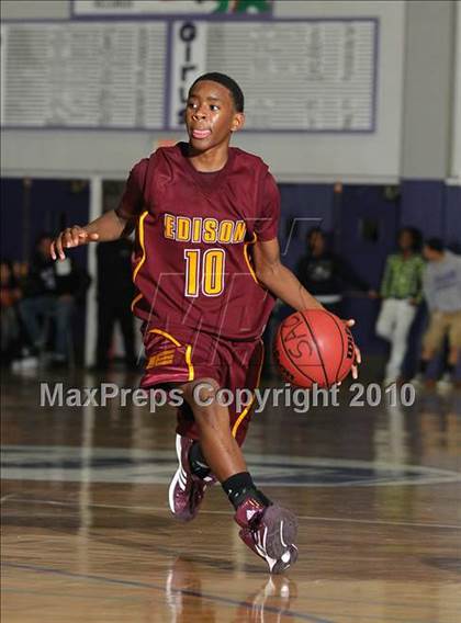 Thumbnail 1 in Edison vs. Sacramento (St. Hope Classic) photogallery.