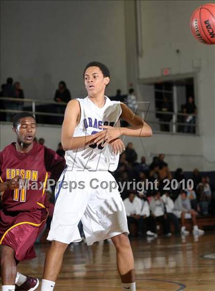Thumbnail 3 in Edison vs. Sacramento (St. Hope Classic) photogallery.