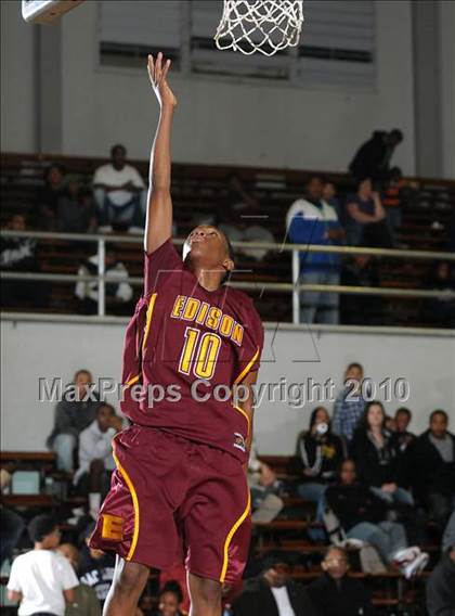 Thumbnail 1 in Edison vs. Sacramento (St. Hope Classic) photogallery.