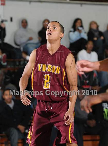 Thumbnail 2 in Edison vs. Sacramento (St. Hope Classic) photogallery.