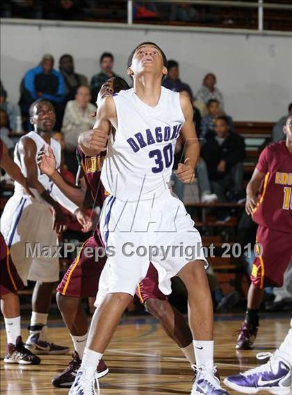 Thumbnail 3 in Edison vs. Sacramento (St. Hope Classic) photogallery.