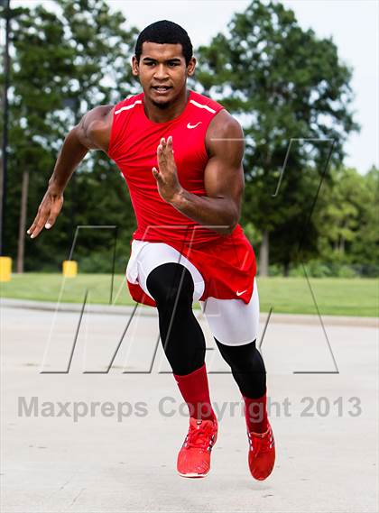 Thumbnail 2 in Jay Bradford (Reebok Dynamic Athlete) photogallery.