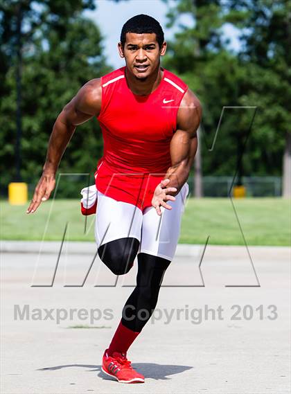 Thumbnail 2 in Jay Bradford (Reebok Dynamic Athlete) photogallery.