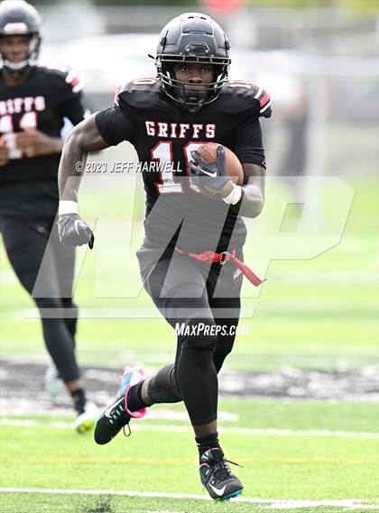 Thumbnail 1 in Harding @ Buchtel photogallery.