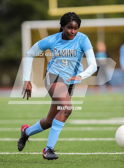 Thumbnail 3 in Birmingham vs. El Camino Real (CIFLACS Div-1 Quarterfinal) photogallery.