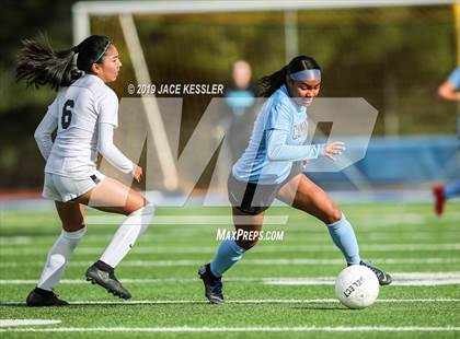 Thumbnail 2 in Birmingham vs. El Camino Real (CIFLACS Div-1 Quarterfinal) photogallery.