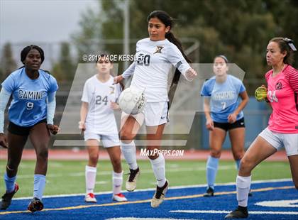 Thumbnail 1 in Birmingham vs. El Camino Real (CIFLACS Div-1 Quarterfinal) photogallery.