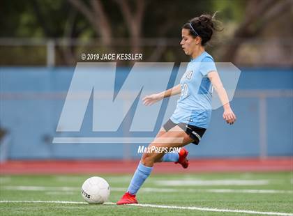 Thumbnail 3 in Birmingham vs. El Camino Real (CIFLACS Div-1 Quarterfinal) photogallery.