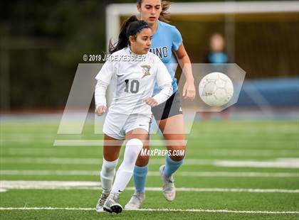 Thumbnail 1 in Birmingham vs. El Camino Real (CIFLACS Div-1 Quarterfinal) photogallery.