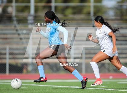 Thumbnail 1 in Birmingham vs. El Camino Real (CIFLACS Div-1 Quarterfinal) photogallery.