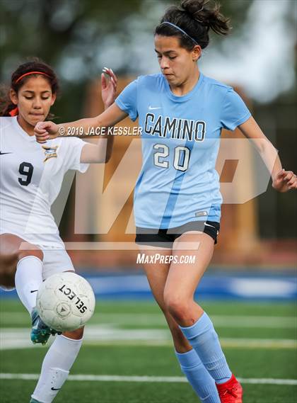 Thumbnail 3 in Birmingham vs. El Camino Real (CIFLACS Div-1 Quarterfinal) photogallery.