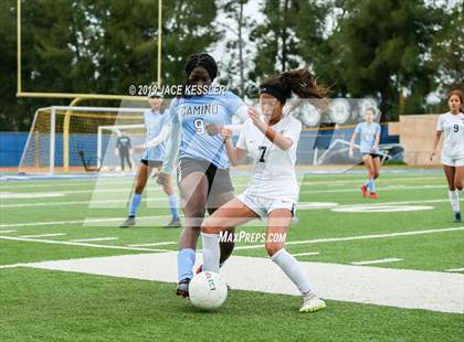 Thumbnail 1 in Birmingham vs. El Camino Real (CIFLACS Div-1 Quarterfinal) photogallery.