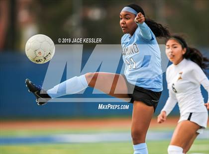 Thumbnail 2 in Birmingham vs. El Camino Real (CIFLACS Div-1 Quarterfinal) photogallery.