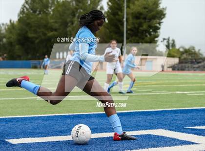 Thumbnail 1 in Birmingham vs. El Camino Real (CIFLACS Div-1 Quarterfinal) photogallery.