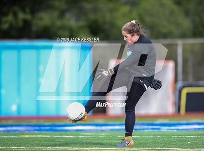 Thumbnail 3 in Birmingham vs. El Camino Real (CIFLACS Div-1 Quarterfinal) photogallery.
