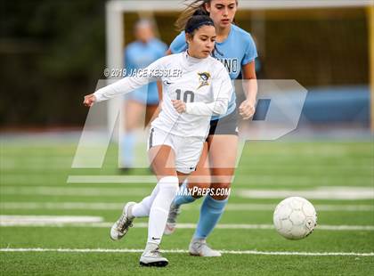 Thumbnail 3 in Birmingham vs. El Camino Real (CIFLACS Div-1 Quarterfinal) photogallery.