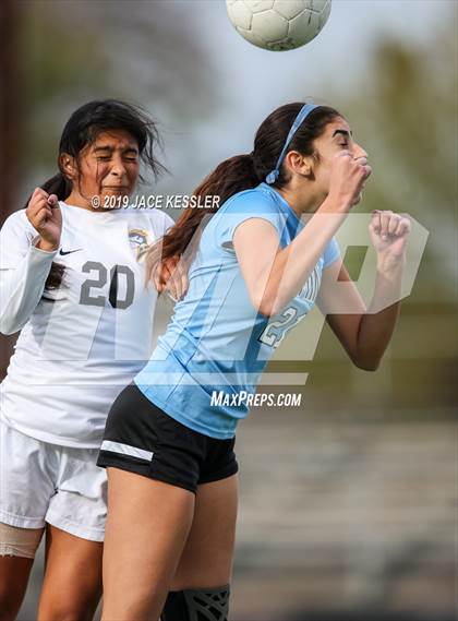 Thumbnail 1 in Birmingham vs. El Camino Real (CIFLACS Div-1 Quarterfinal) photogallery.