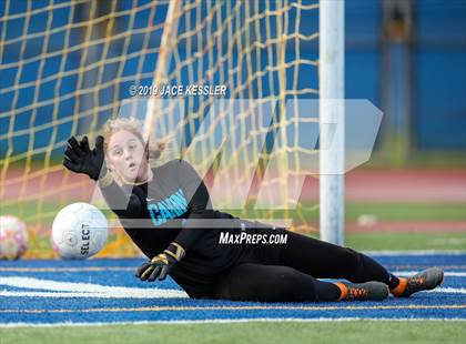 Thumbnail 2 in Birmingham vs. El Camino Real (CIFLACS Div-1 Quarterfinal) photogallery.