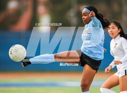Thumbnail 3 in Birmingham vs. El Camino Real (CIFLACS Div-1 Quarterfinal) photogallery.