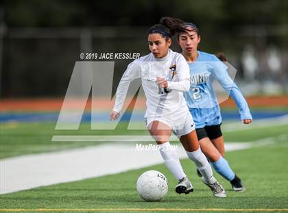 Thumbnail 2 in Birmingham vs. El Camino Real (CIFLACS Div-1 Quarterfinal) photogallery.