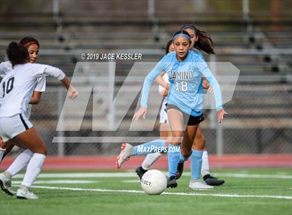 Thumbnail 1 in Birmingham vs. El Camino Real (CIFLACS Div-1 Quarterfinal) photogallery.