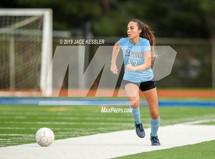 Thumbnail 3 in Birmingham vs. El Camino Real (CIFLACS Div-1 Quarterfinal) photogallery.