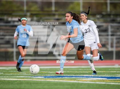 Thumbnail 2 in Birmingham vs. El Camino Real (CIFLACS Div-1 Quarterfinal) photogallery.