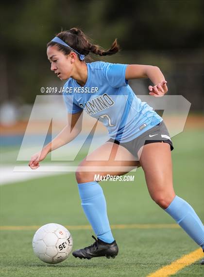 Thumbnail 3 in Birmingham vs. El Camino Real (CIFLACS Div-1 Quarterfinal) photogallery.