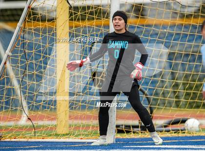 Thumbnail 3 in Birmingham vs. El Camino Real (CIFLACS Div-1 Quarterfinal) photogallery.